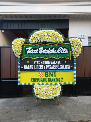 Papan Bunga Duka di Kandang Mas
